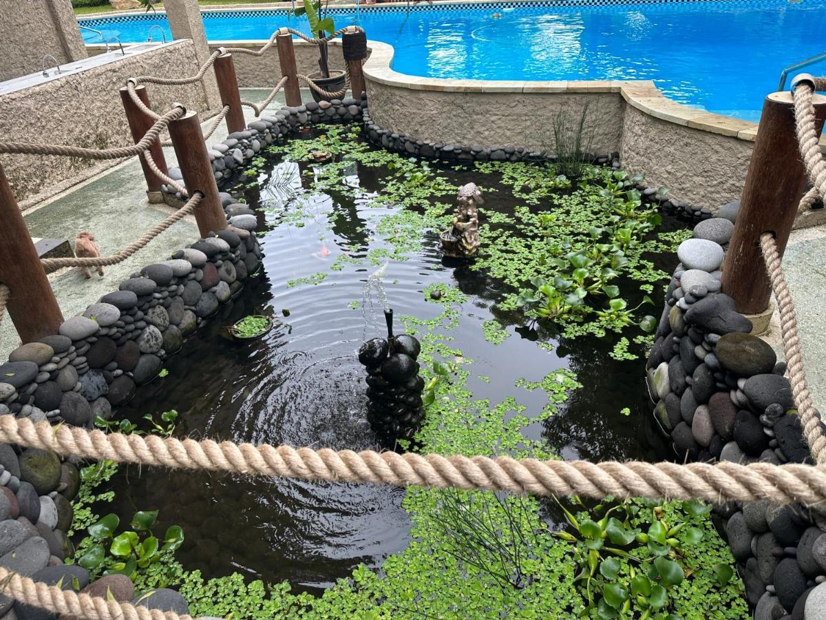 Lunar Dive Resort: Bamboo Villas Кубу Екстер'єр фото
