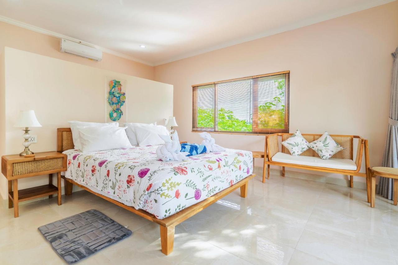Lunar Dive Resort: Bamboo Villas Кубу Екстер'єр фото