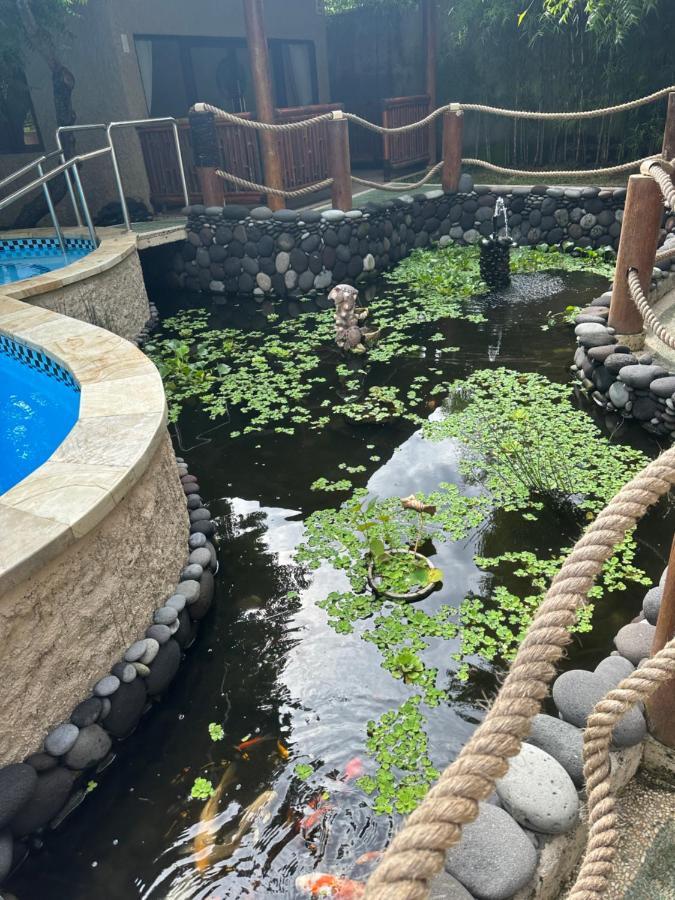 Lunar Dive Resort: Bamboo Villas Кубу Екстер'єр фото