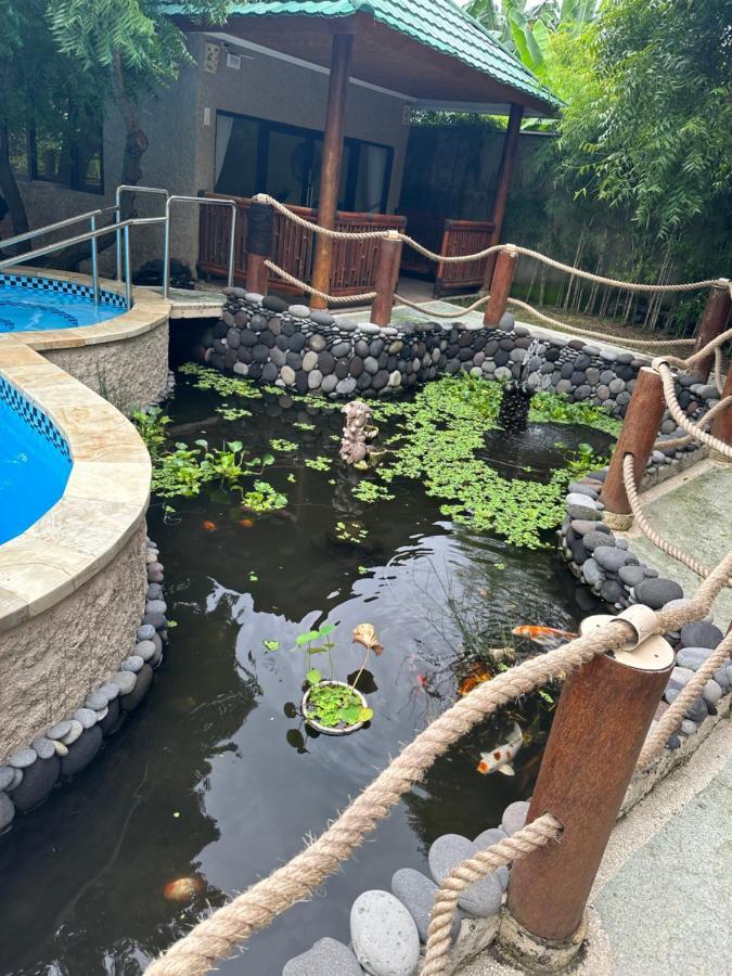 Lunar Dive Resort: Bamboo Villas Кубу Екстер'єр фото