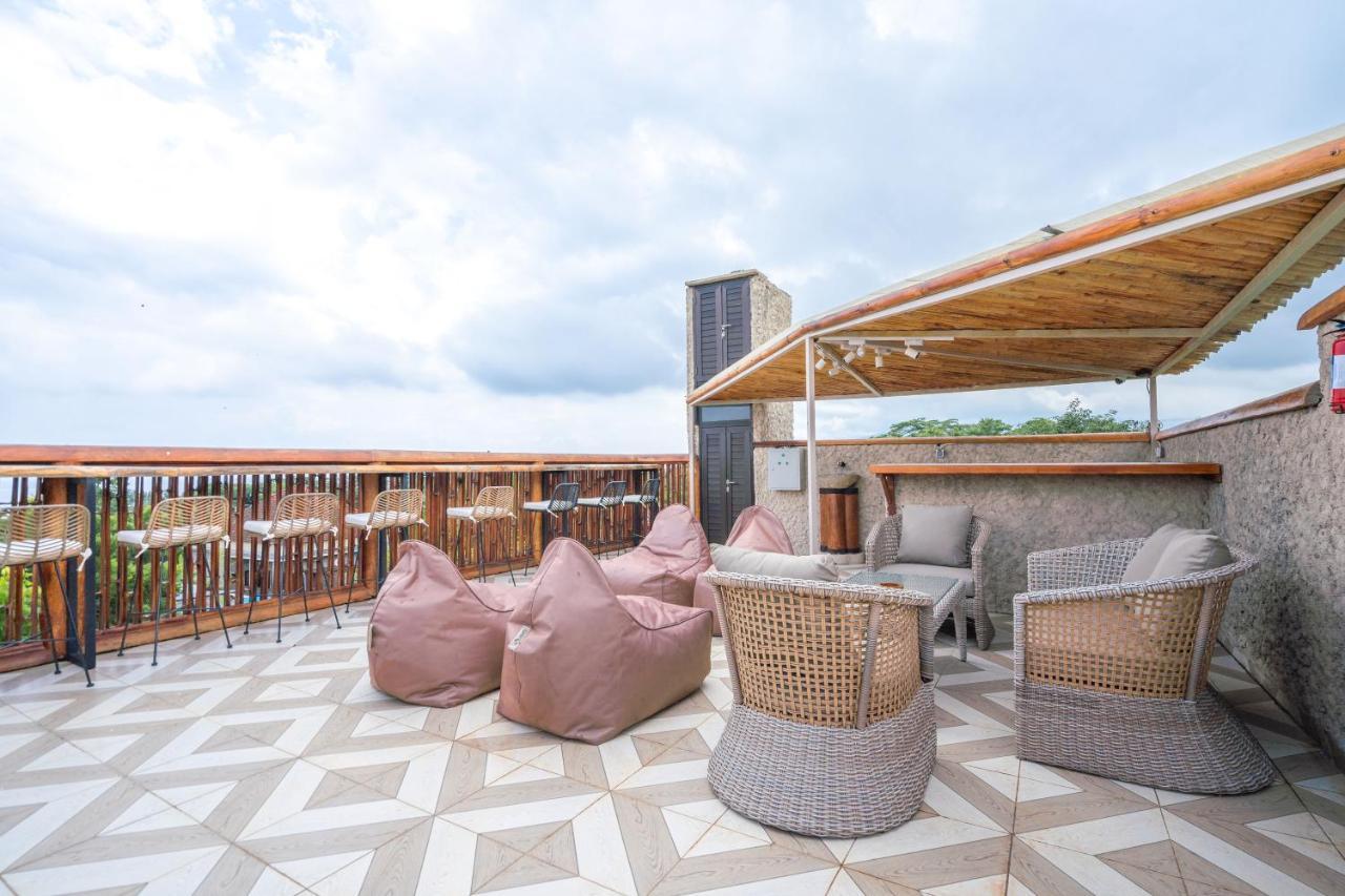 Lunar Dive Resort: Bamboo Villas Кубу Екстер'єр фото