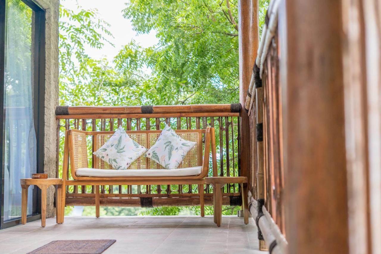 Lunar Dive Resort: Bamboo Villas Кубу Екстер'єр фото
