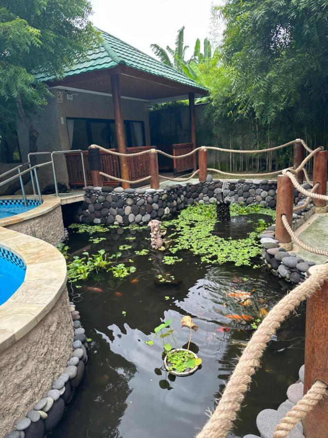 Lunar Dive Resort: Bamboo Villas Кубу Екстер'єр фото