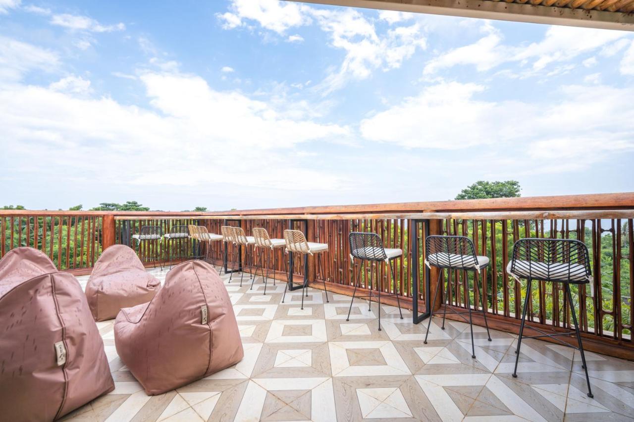 Lunar Dive Resort: Bamboo Villas Кубу Екстер'єр фото